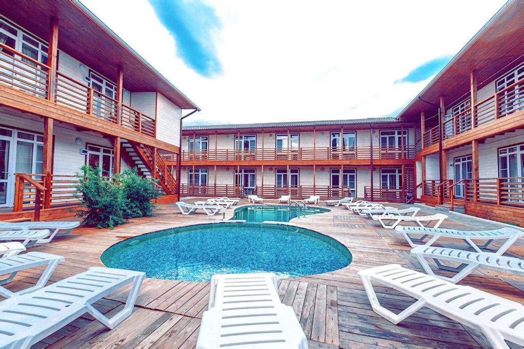 Guest House Amshin Tsandrypsh Bagian luar foto