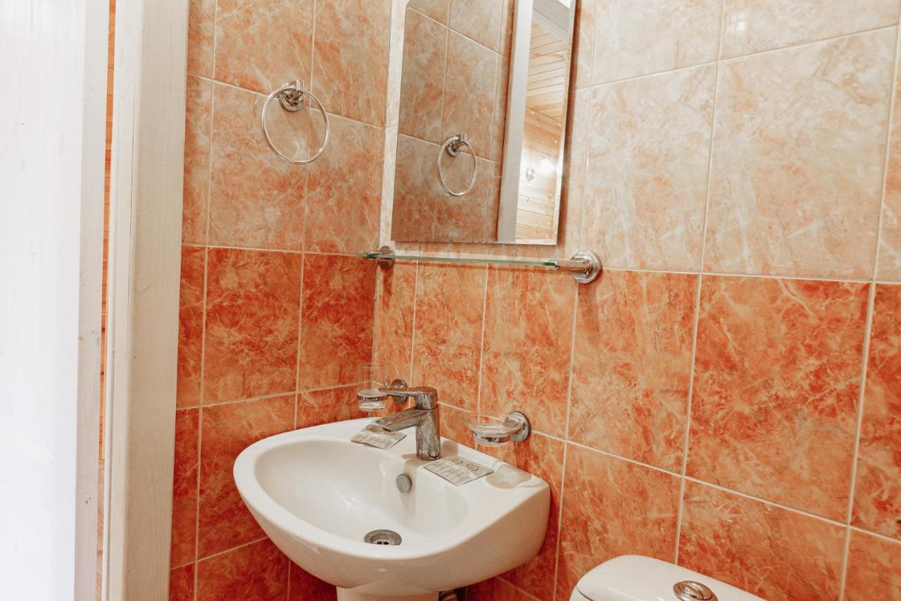 Guest House Amshin Tsandrypsh Bagian luar foto