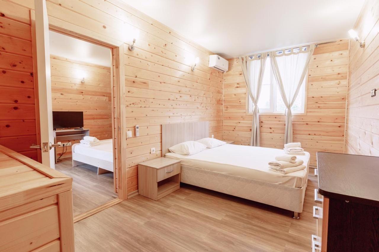 Guest House Amshin Tsandrypsh Bagian luar foto