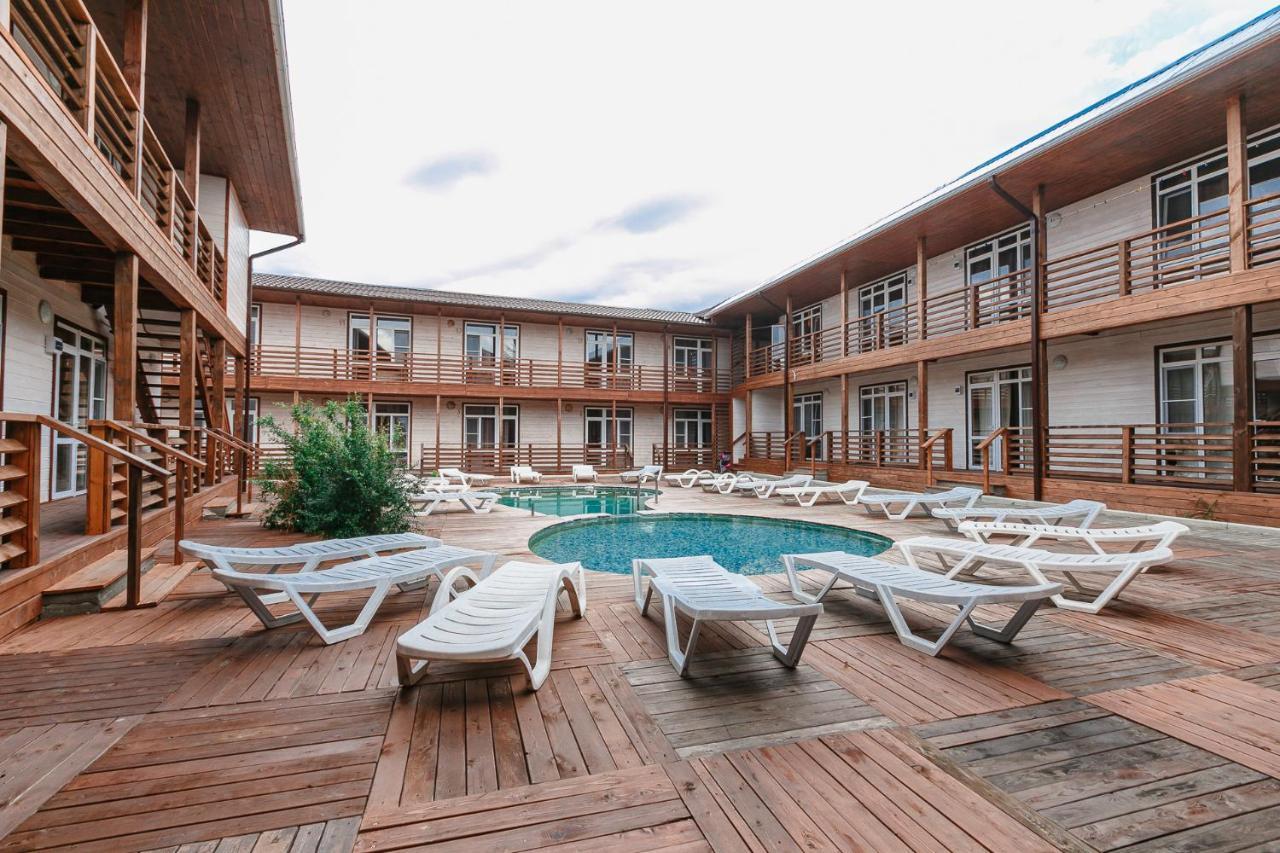 Guest House Amshin Tsandrypsh Bagian luar foto