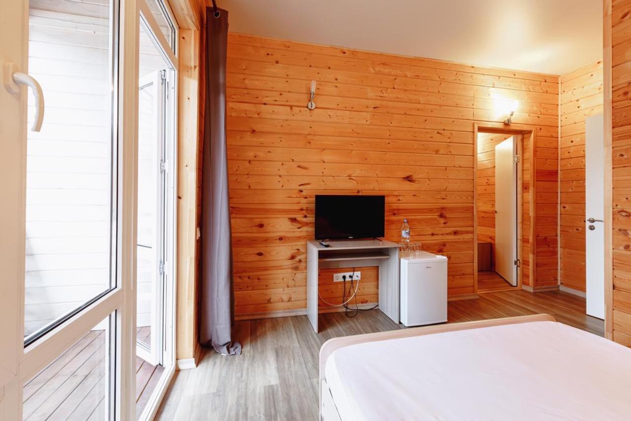 Guest House Amshin Tsandrypsh Bagian luar foto
