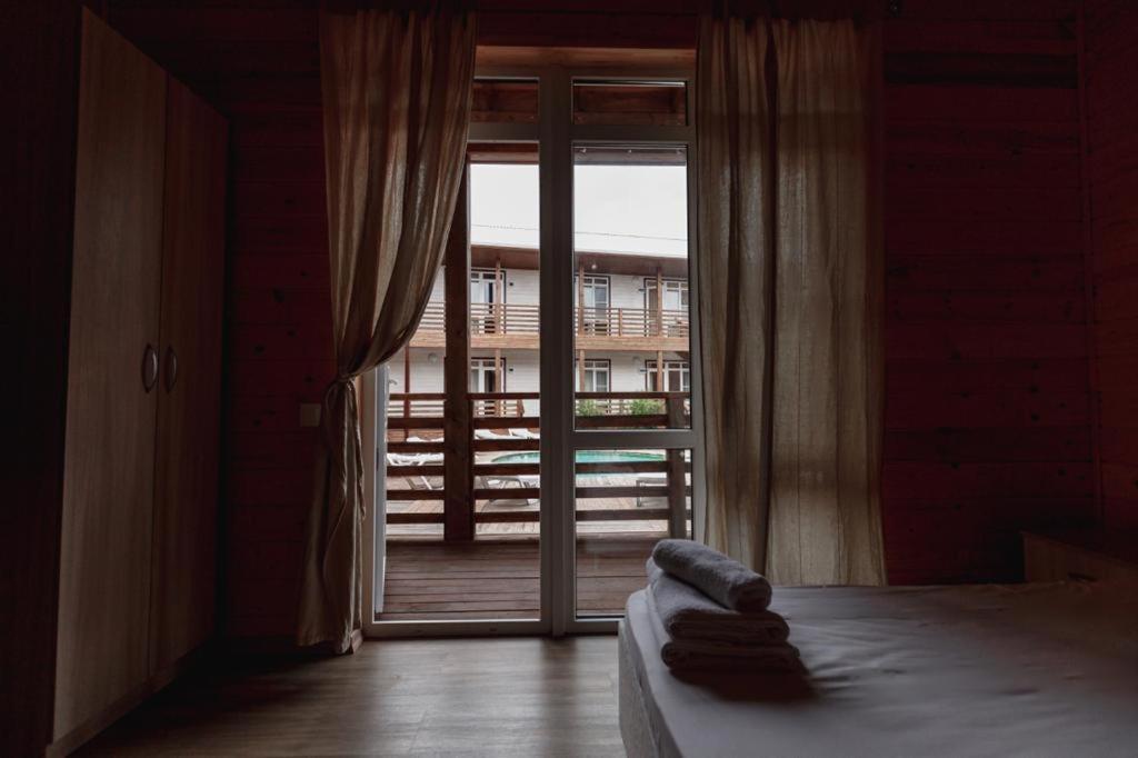 Guest House Amshin Tsandrypsh Bagian luar foto